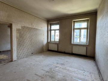 Stilvoller Altbau mit Sanierungspotenzial in Ruhelage – 2 Zimmer Wohnung in 1200 Wien