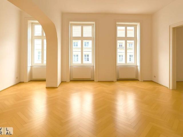 Stilvoller Altbaucharme im Herzen Wiens – Repräsentative Altbauwohnung im 9. Bezirk!