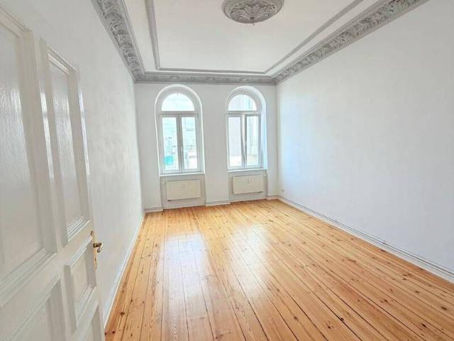 Stilvoller Altbauklassiker mit Stuckdecken in begehrter Lage von Berlin Mitte