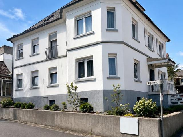 Stilvolles Mehrfamilienhaus mit 3 Wohneinheiten | Garten | Sauna