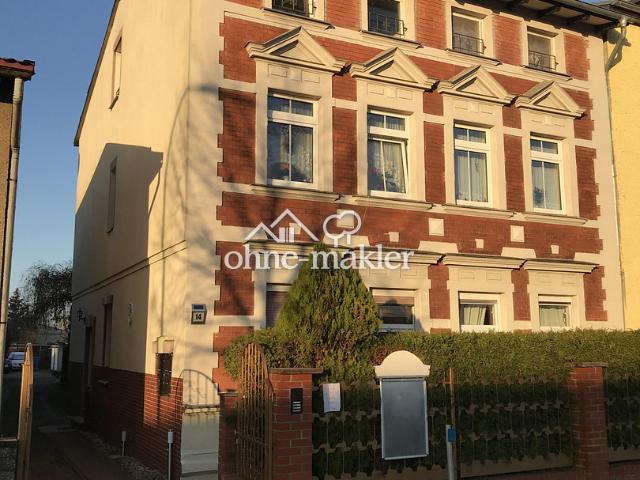 stilvolles Mehrfamilienhaus u. Nebengebäude