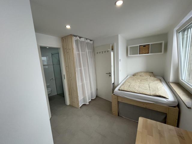 Stilvolles Micro Appartment in Top Lage nahe Bahnhof Feuerbach + 8