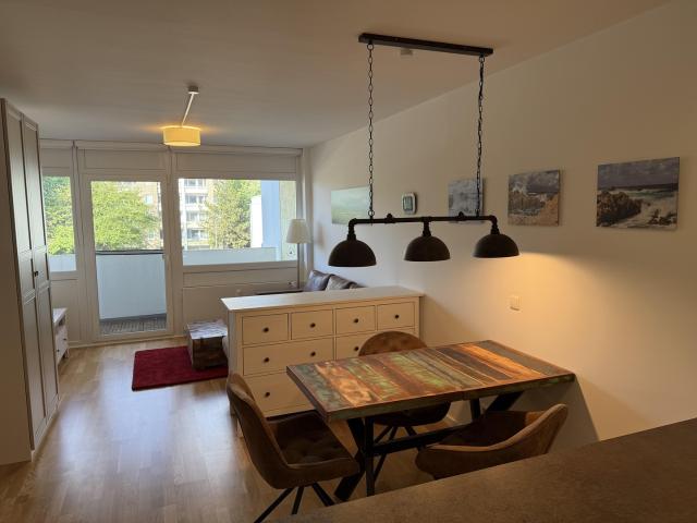Stilvolles, modernes Apartment mit Balkon kernsaniert und provisionsfrei