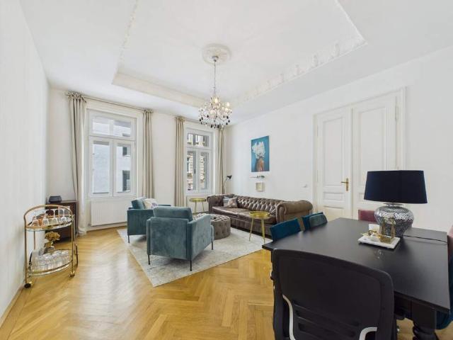 STILVOLLES ALTBAU JUWEL AM RANDE ZUM 1. BEZIRK IM HERZEN WIENS