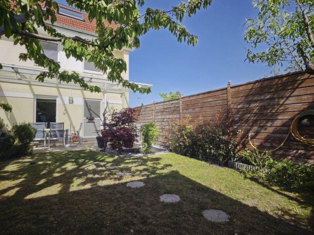 Stilvolles Eckreihenhaus mit Garten Idylle in Tribuswinkel