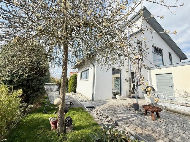 Stilvolles Einfamilienhaus in gewachsenem Wohngebiet