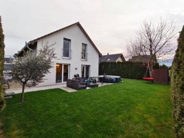 Haus for sale in 6830