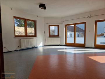 Villa zum Verkauf in 3830 - Schwimmbad