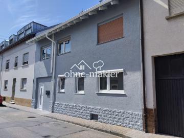 Stilvolles Reihenmittelhaus für Individualisten modern und energieeffizient