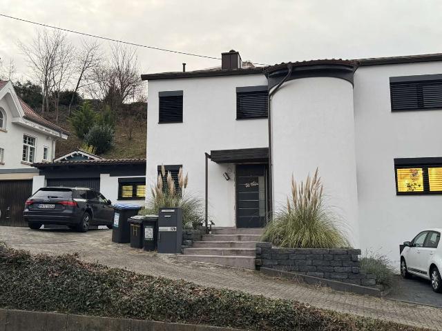 Stilvolles Reihenendhaus mit Grundstück in Karlsruhe Grötzingen