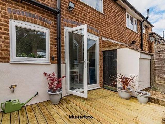 Stilvolles Reihenhaus mit Garten ca. 25 m², 2 Terrassen und sehr gutem Zustand