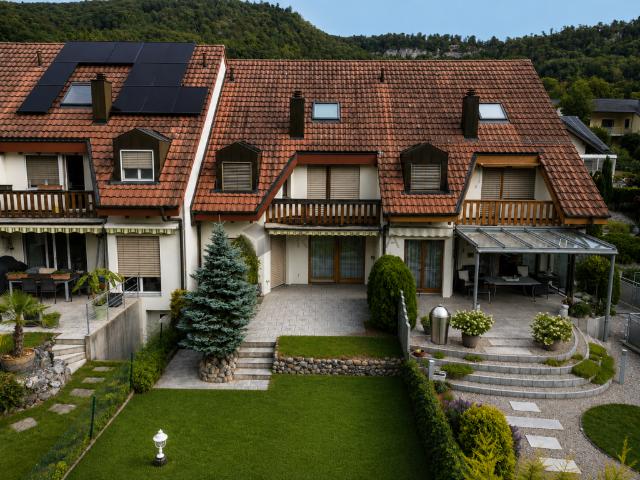 Stilvolles Reihenhaus mit privatem Garten und viel Wohnkomfort