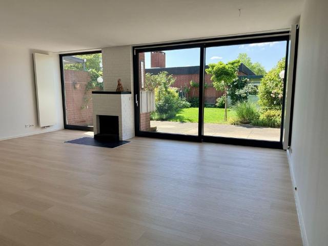 Stilvolles, top saniertes Haus mit Kamin, Sauna und Westgarten!