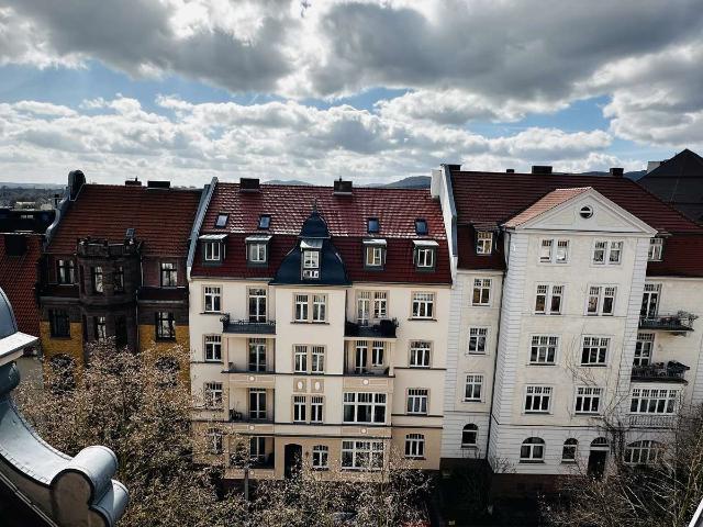 Stilvolles Wohnen: Großzügige 5 Zimmer Altbau Whg. im Vorderen Westen