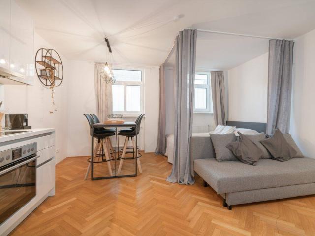 Stilvolles Wohnen in Wien: Generalsanierte Wohnung mit hochwertiger Ausstattung und Möblierung Airbnb Nutzung möglich!