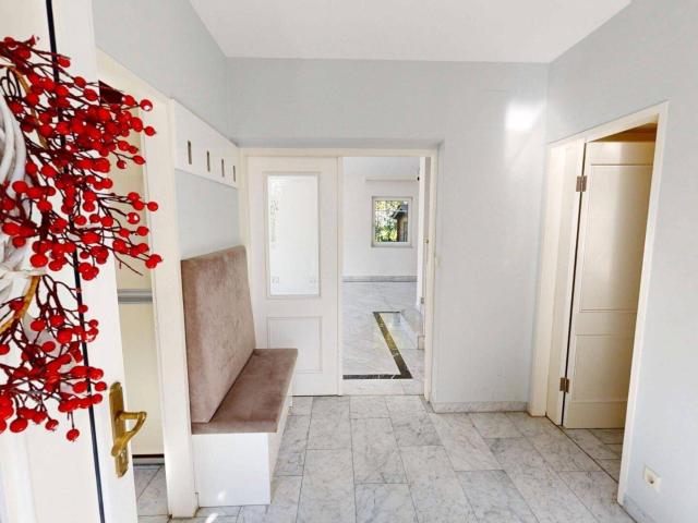 Stilvolles Wohnen in Mauer mit Pool, großzügiger Terrasse und privatem Gartenambiente | ZELLMANN IMMOBILIEN