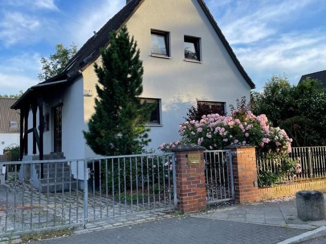 Stilvolles Wohnhaus mit seperater Einliegerwhg. im Süden Berlins