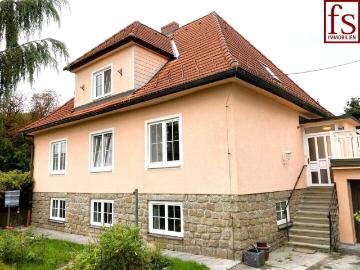 STILVOLLES WOHNHAUS 6 Zimmer / 1 Garage / 328 m² Grundstück
