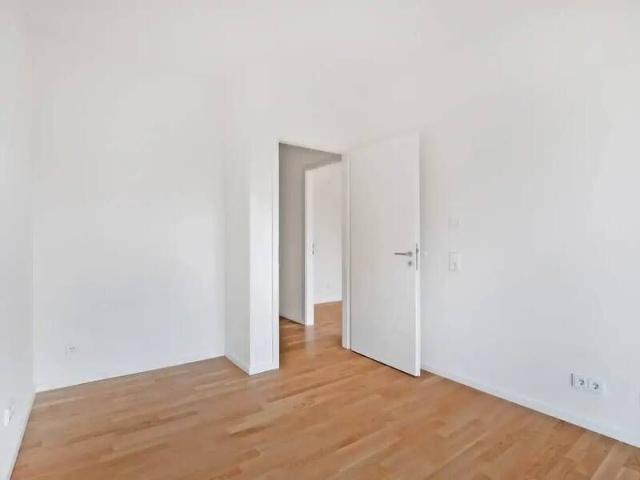 Stilvolles 1 Zimmer Apartment mit Einbauküche & Fußbodenheizung in der Buolstraße
