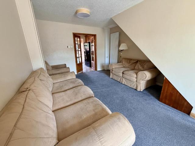 Stipularis Drive, Hayes UB4 3 bed semi detached house to rent £2,450 pcm £565 pw