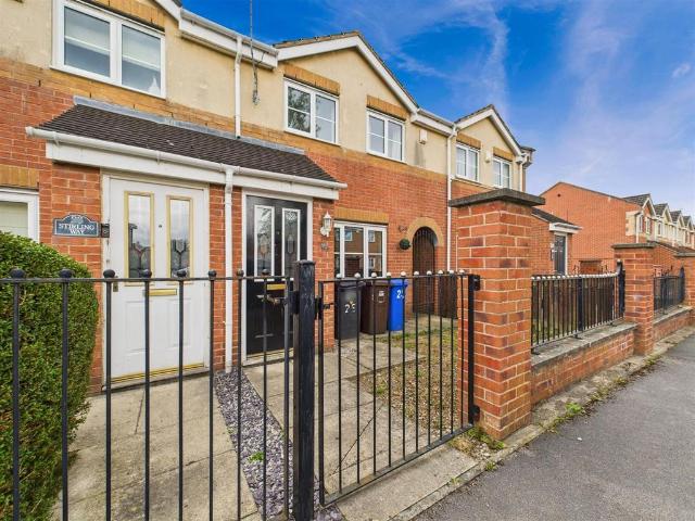 Stirling Way, Sheffield S2 3 bed terraced house to rent £950 pcm £219 pw