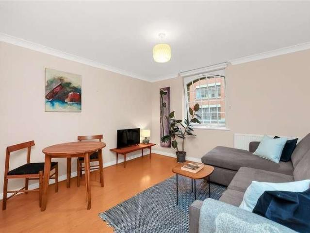 Stirling Court, St John Street, London, EC1V