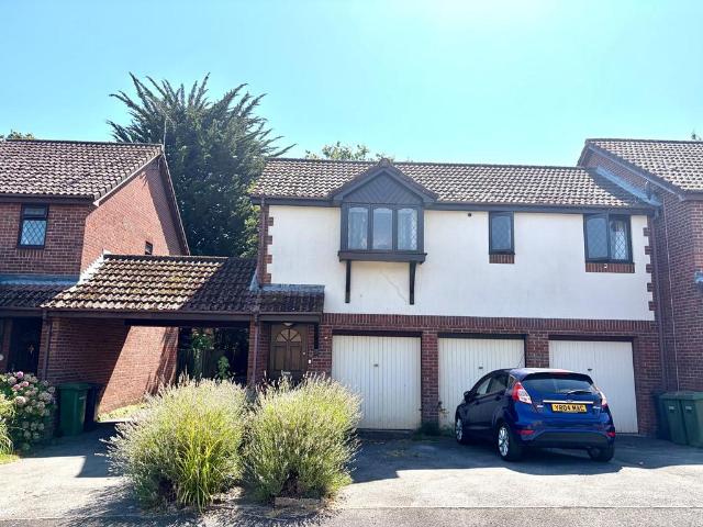 STIRLING CRESCENT, SO30 1 bed apartment to rent £950 pcm £219 pw