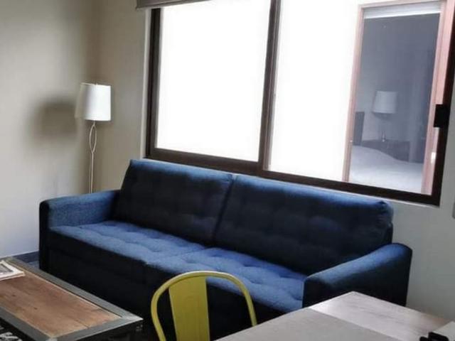 STIRLING DICKINSON APARTMENT AVAILABLE