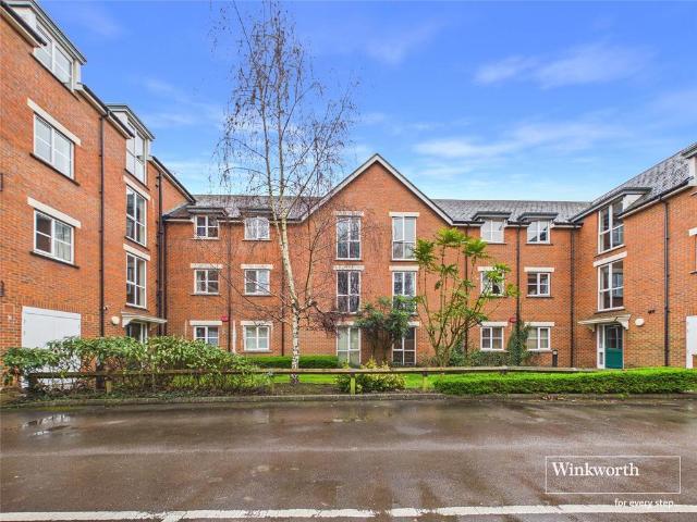 Stirling House, 55 Silver Street. 2 bed apartment to rent £1,695 pcm £391 pw