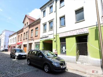 Inwestycja w centrum Strzelec Opolskich – 700 m² na sprzedaż