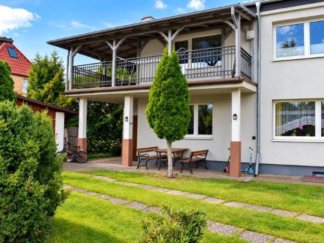 Strzelecka 272 m², Czarne