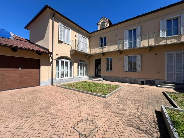 STRADA COMUNALE DI MIRAFIORI 31 bilocale 40mq