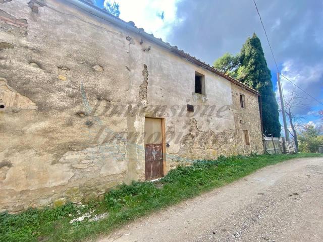 Strada Comunale Sant´Ippolito 5 vani 200mq