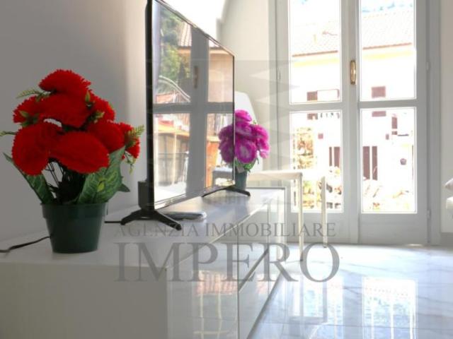 Strada Case Cardi 6 vani 120mq