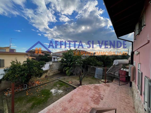 STRADA CIRCUITO 4 9 vani 200mq