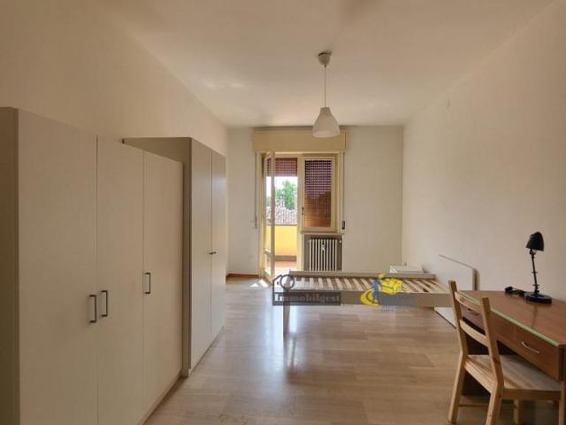 Strada Aurelio Saffi 14 3 5 vani 140mq