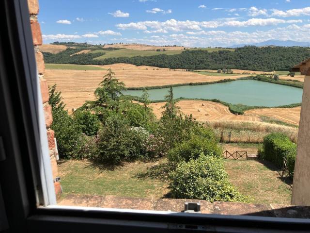 Strada di Leonina 6 vani 135mq