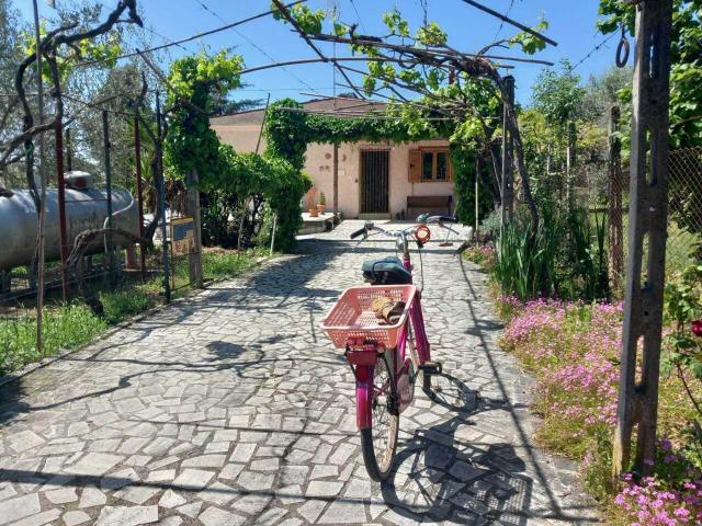 Strada San Pastore trilocale 76mq