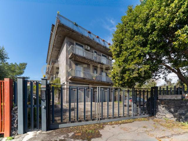 STRADA PER SAN GIOVANNI GALERMO 159 quadrilocale 119mq
