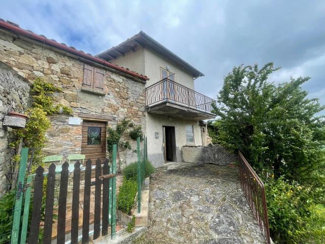 Strada per Sestino 3 6 vani 97mq