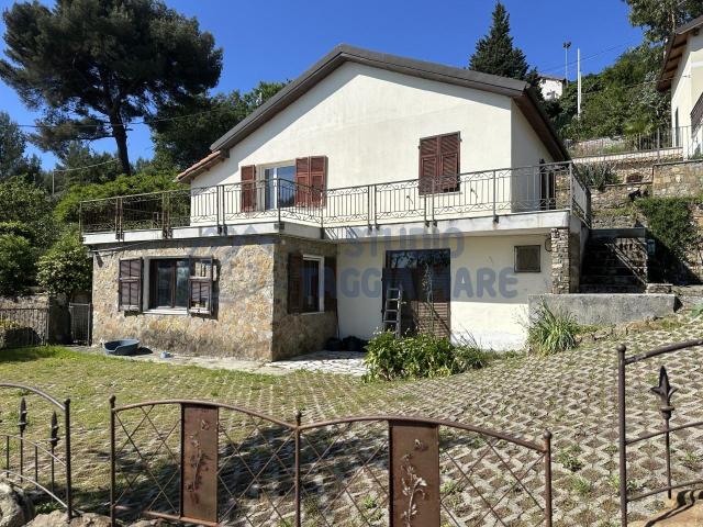 Strada Provinciale 45 6 vani 120mq