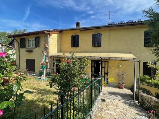 Strada Provinciale Carobbio 7 vani 265mq