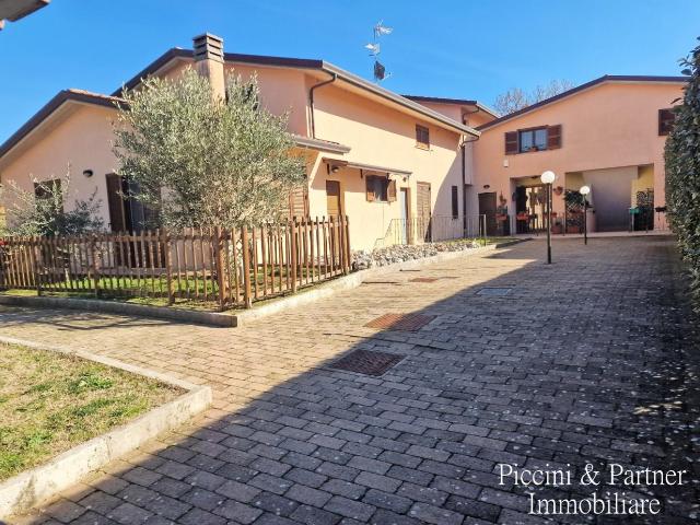 Strada Tiberina Nord 421 trilocale 84mq