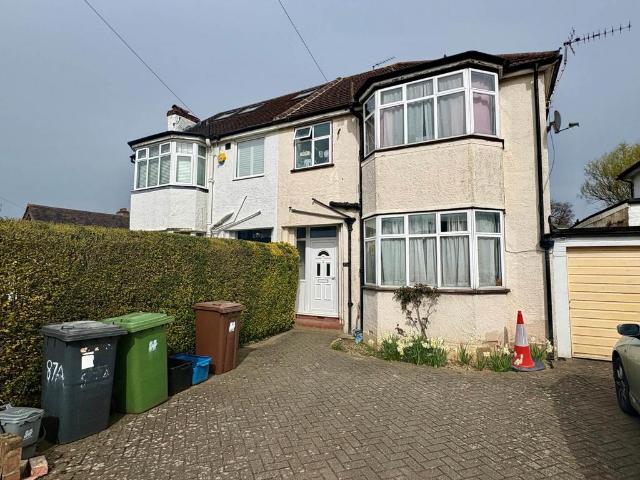 Strafford Gate, Potters Bar 4 bed semi detached house to rent £2,800 pcm £646 pw