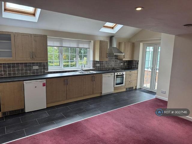 Straight Mile, Etchingham, TN19 1 bed flat to rent £1,050 pcm £242 pw