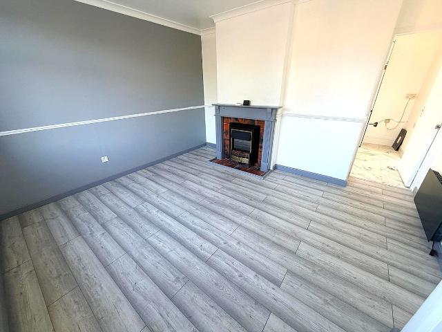 Straight Road, Romford RM3, 3 bed terraced house to rent, £2,350 pcm | PrimeLocation