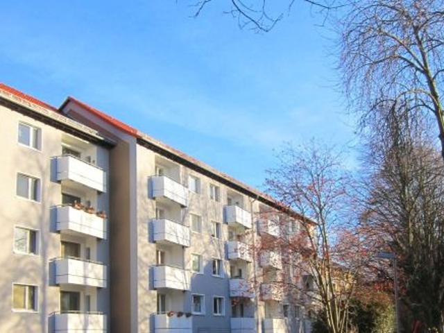 Stralsundstr. 16, E L Frisch modernisierte Zweizimmerwohnung