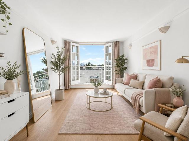 Strand Building, Urswick Road, Hackney E9, 2 bed flat to rent, £2,850 pcm | PrimeLocation