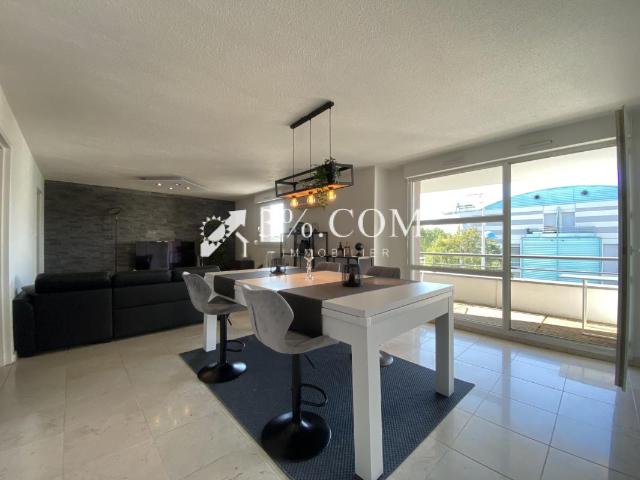 STRASBOURG Hautepierre Appartement F3 de 81m2 situé au 2èm