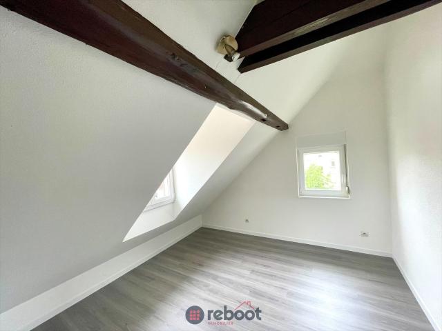 STRASBOURG Rue d’Epinal Charmant F2 dans petit immeuble